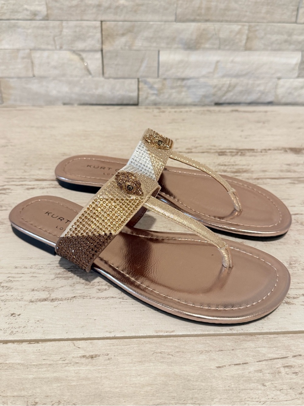Kurt Geiger Kensington T-Bar Crystal Embellished Sandals Gold Combo Size 36 New